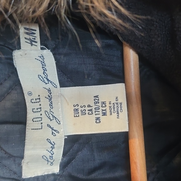 H&M Black Hooded Puffer Jacket with Faux Fur - Picture 2 of 3